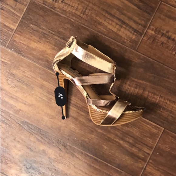 Steve Madden Platform Pumps size 6 - Picture 6 of 8